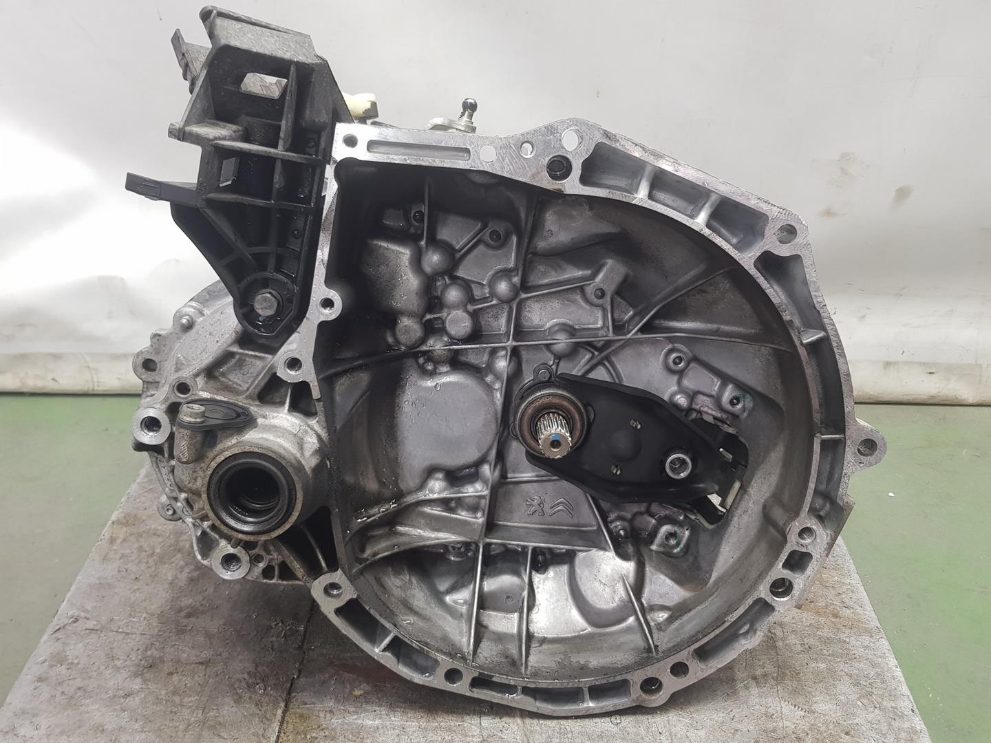 PEUGEOT 208 Peugeot 208 (2012-2015) Gearbox 20A701,9810688480,1612888180 19889049