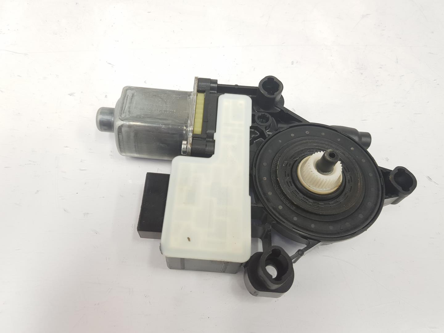 SEAT Leon 3 generation (2012-2020) Rear Right Door Window Control Motor 5Q0959812A, 5Q0959812A, 2222DL 19935241