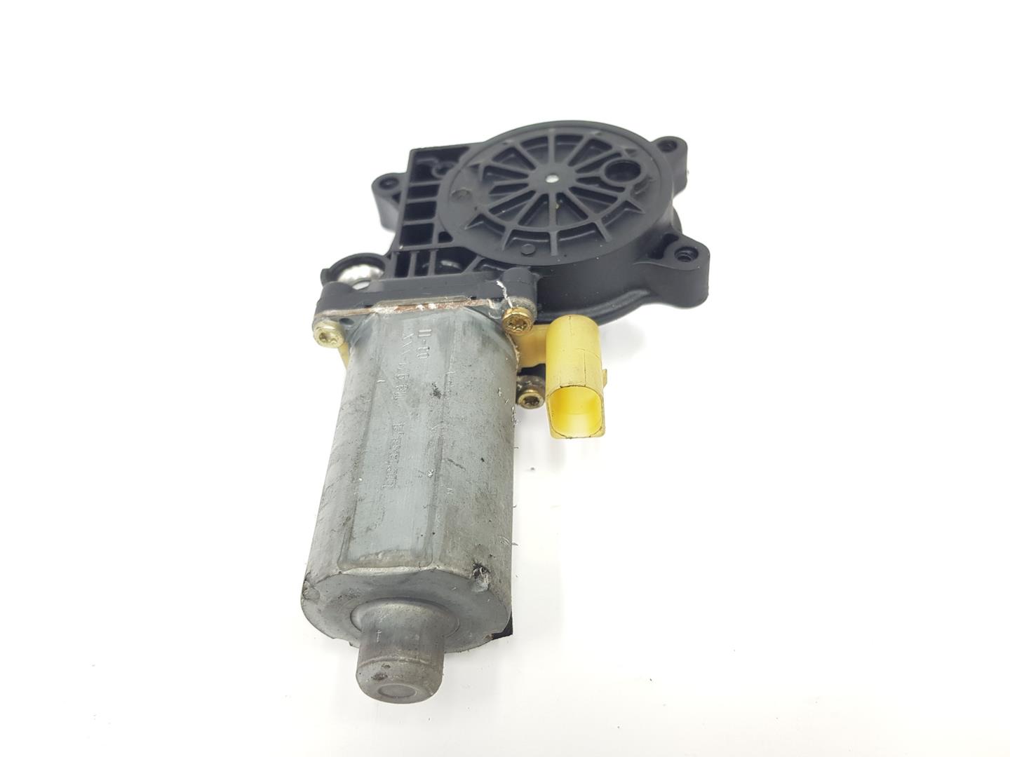 VOLVO XC90 1 generation (2002-2014) Rear Left Door Window Control Motor 31253722,0130821777 24173761