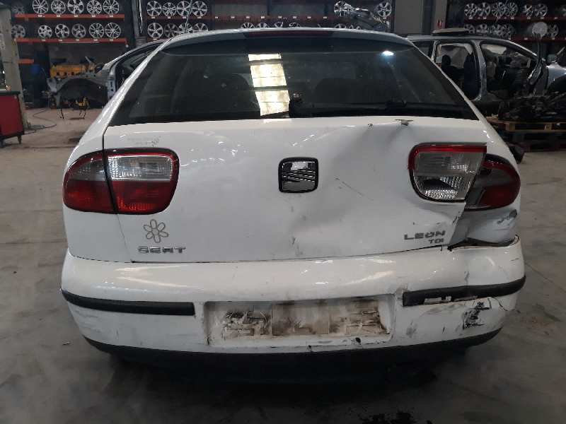 SEAT Leon 1 generation (1999-2005) Priekinė kairė sėdynės sagtis 1M0857705A 19612834