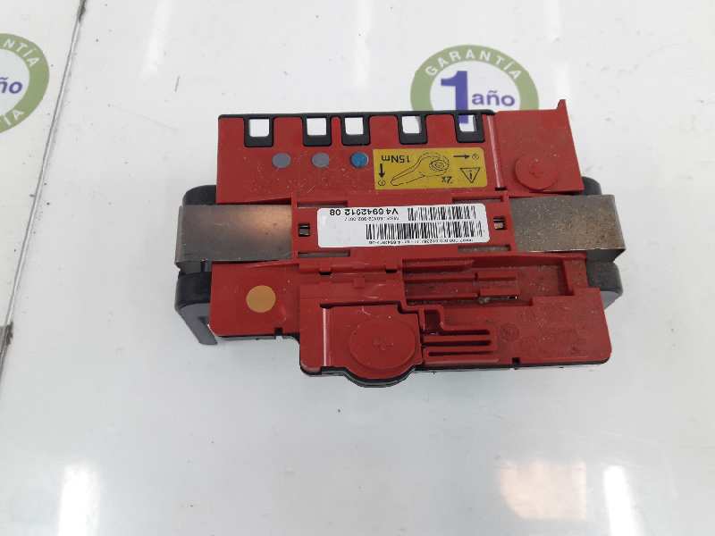 BMW 1 Series E81/E82/E87/E88 (2004-2013) Fuse Box 61146942912,MS2008040290210017,61146971370 19638310