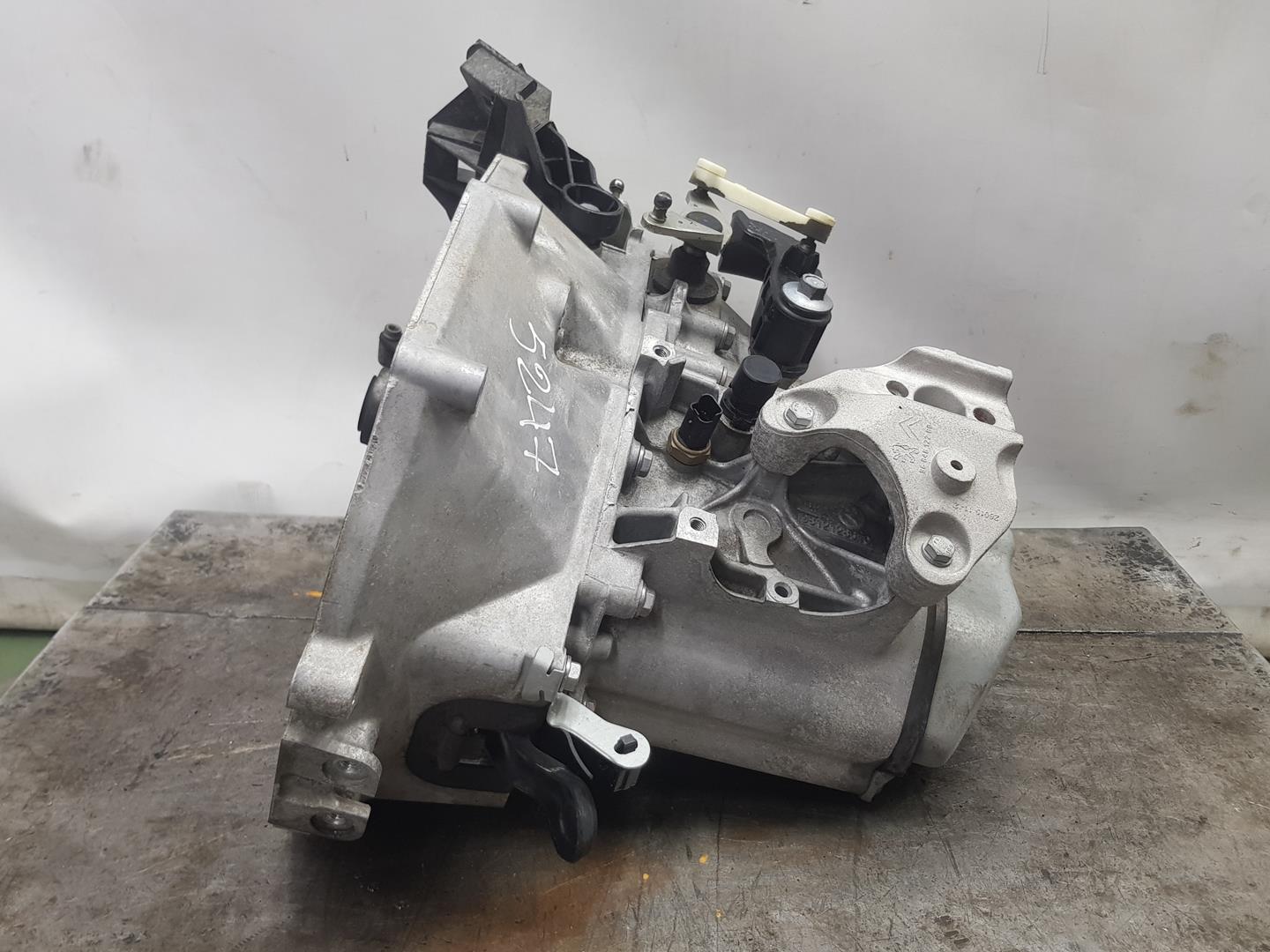 PEUGEOT 208 Peugeot 208 (2012-2015) Gearbox 20A701,9810688480,1612888180 19889049