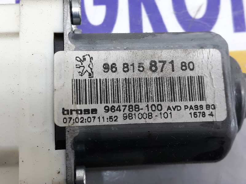 PEUGEOT 307 1 generation (2001-2008) Priekinių dešinių durų stiklo pakelėjo varikliukas 9222S4, 964788100 19873607
