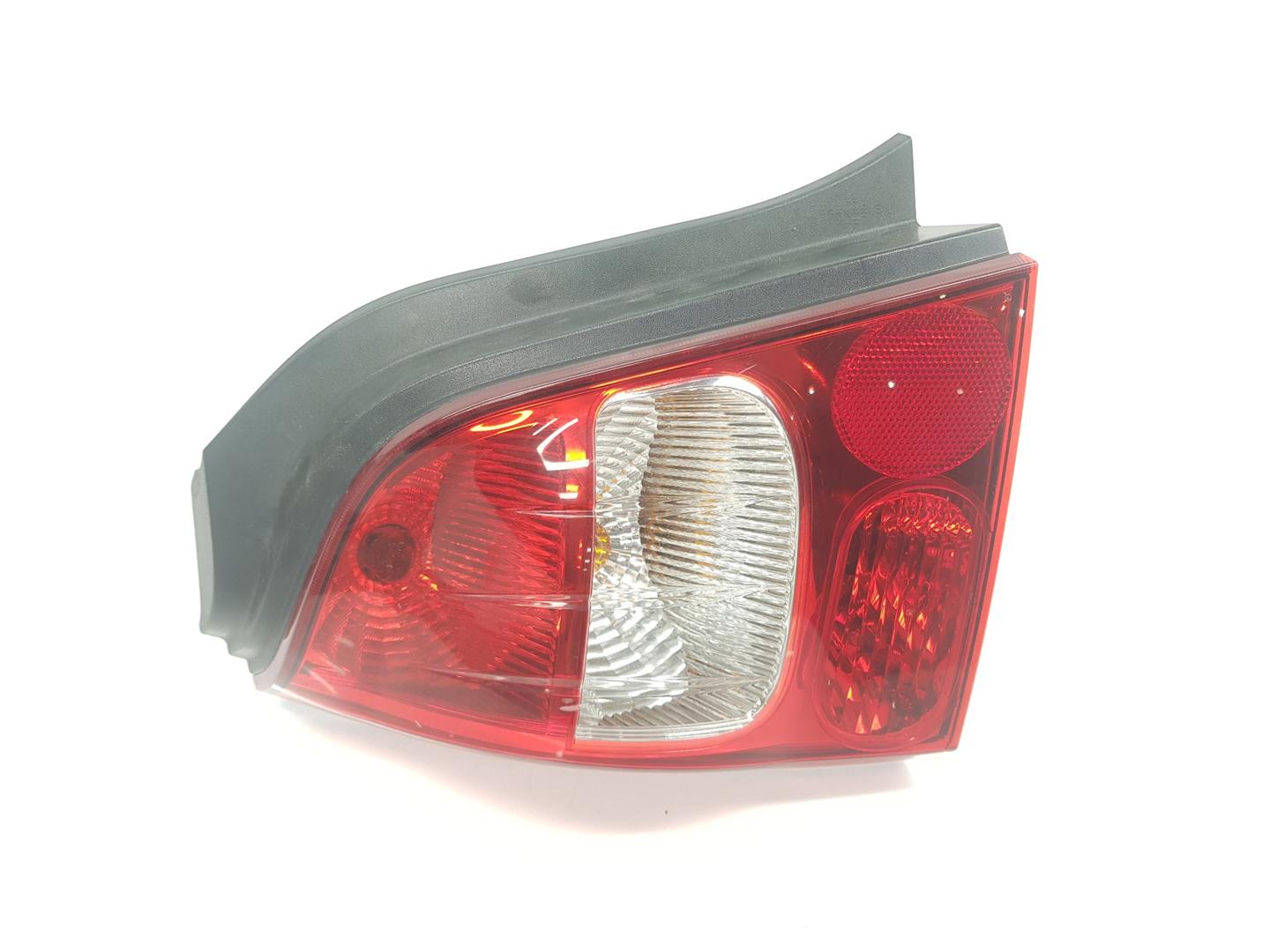 Pisca tras esquerdo D4F772 8200387888 de Renault Twingo 2007-2016 76 CV con 141693 km - pieza usada