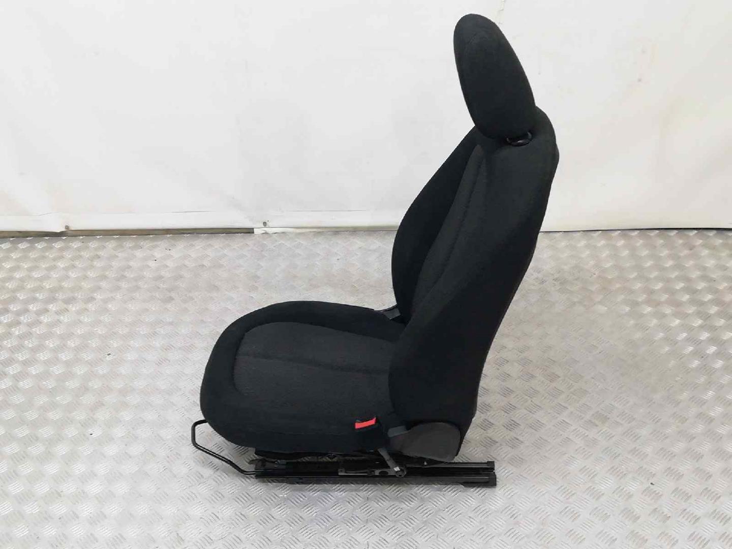 BMW X1 F48/F49 (2015-2023) Front Right Seat ASIENTOTELA,ASIENTOACOMPAÑANTE,ASIENTOMANUAL 24117426