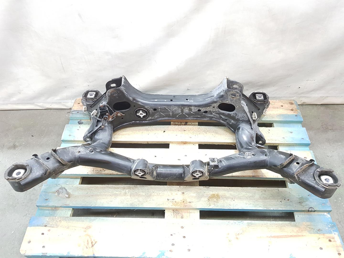 BMW 1 Series F20/F21 (2011-2020) Rear Axle 6792505, 33316792505 24837520