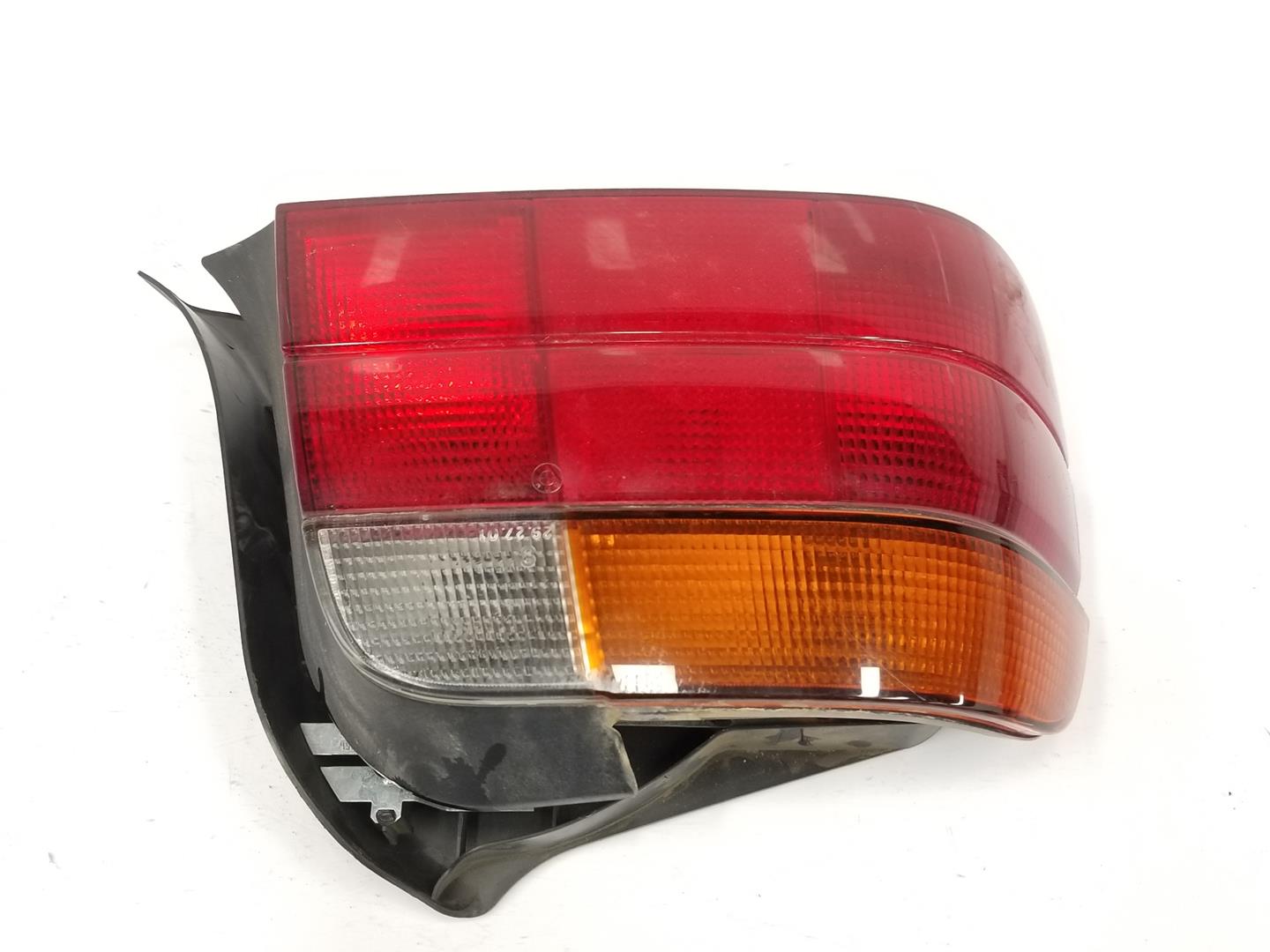 BMW 3 Series E36 (1990-2000) Feu arrière droit 63218357870, 8357870 19928836