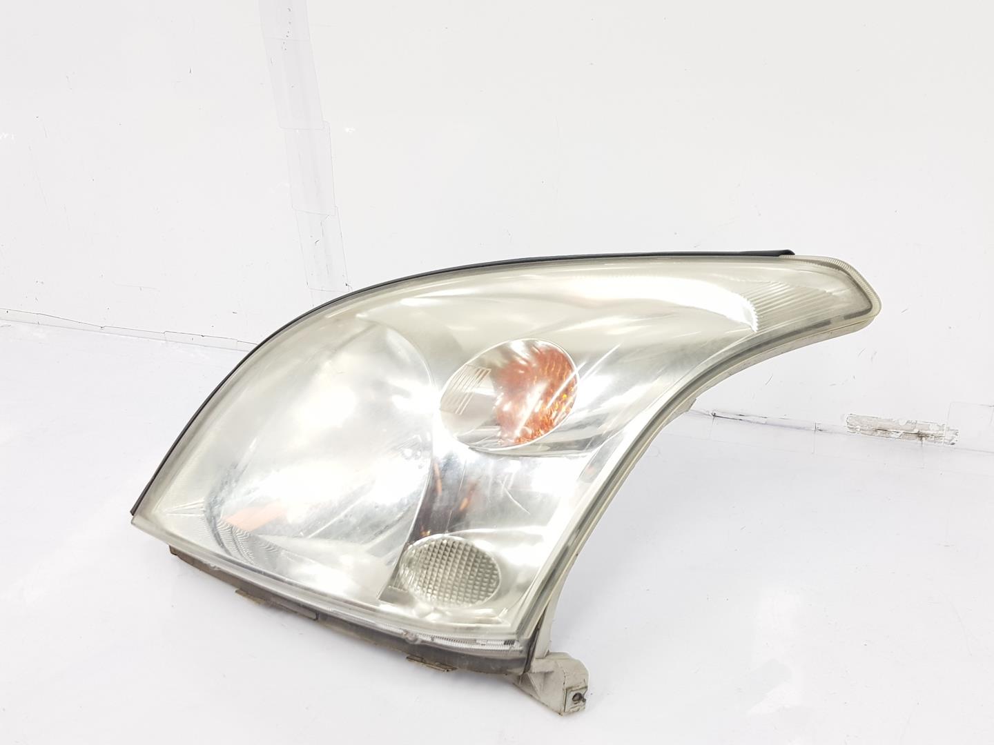 TOYOTA Land Cruiser 70 Series (1984-2024) Front Left Headlight 811706A040,811706A040 19930256