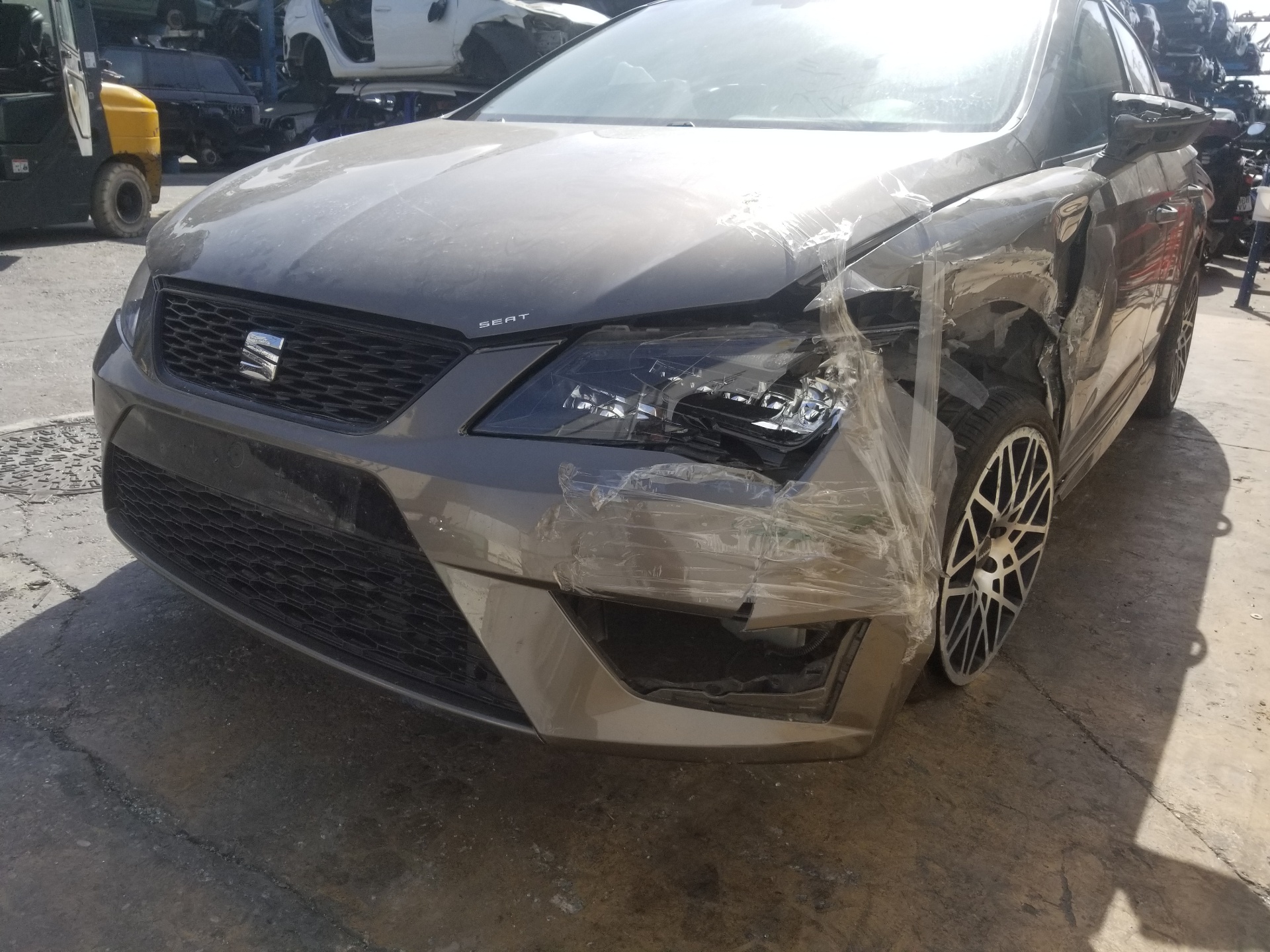 SEAT Leon 3 generation (2012-2020) Ремень безопасности задний правый 5F0857805C,5F0857805C 21069869