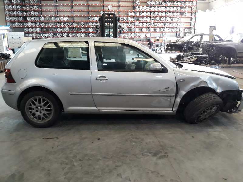 VOLKSWAGEN Bora 1 generation (1998-2005) Aizmugurējais buferis 1J6807421D, 1J6807521 19583377