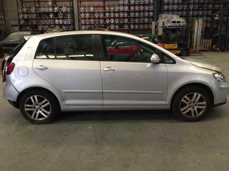 VOLKSWAGEN Golf Plus 2 generation (2009-2014) Aizmugurējo labo durvju ārējais rokturis 1K5837205, 1K5837205, GRIS 19873883