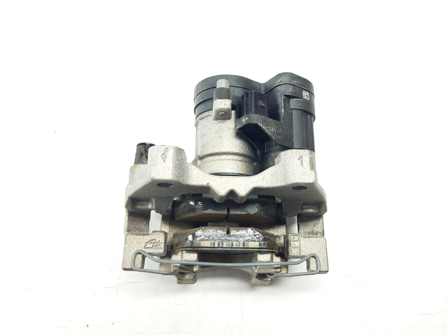 VOLKSWAGEN Golf 7 generation (2012-2024) Rear Right Brake Caliper 8V0615424D,8V0615424D 19861021