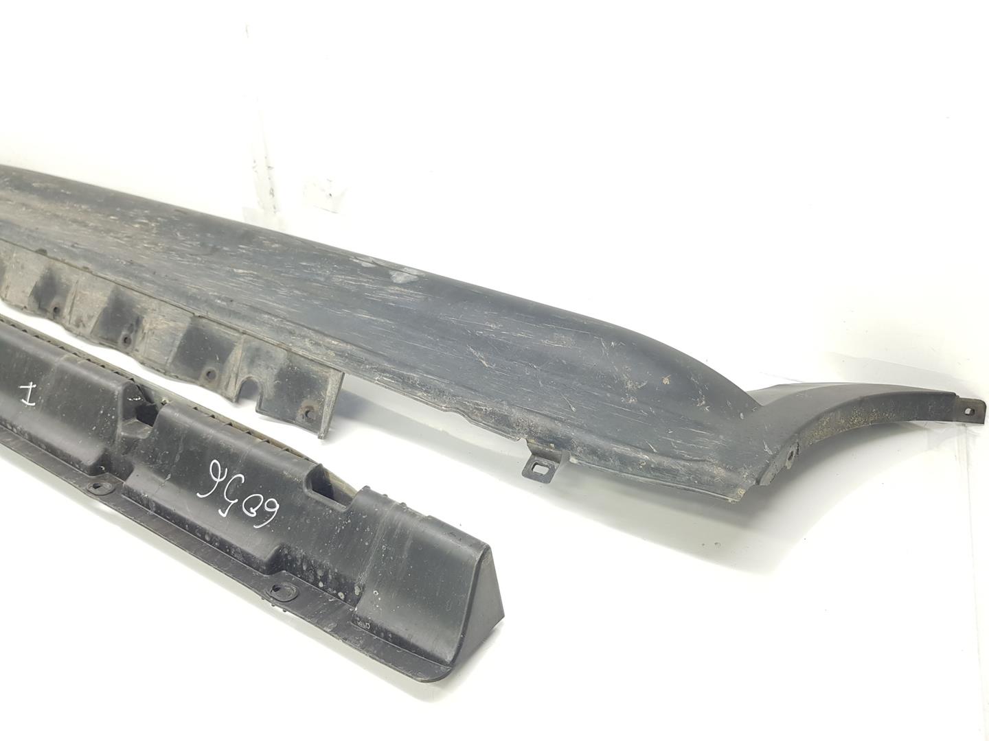 BMW X3 E83 (2003-2010) Other Body Parts 51713330865, 51633401009, DERECHO 24146323