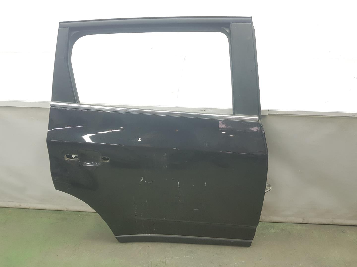 CHEVROLET Orlando 1 generation (2010-2015) Rear Right Door 95242607, 95242607, COLORNEGRO 23777549