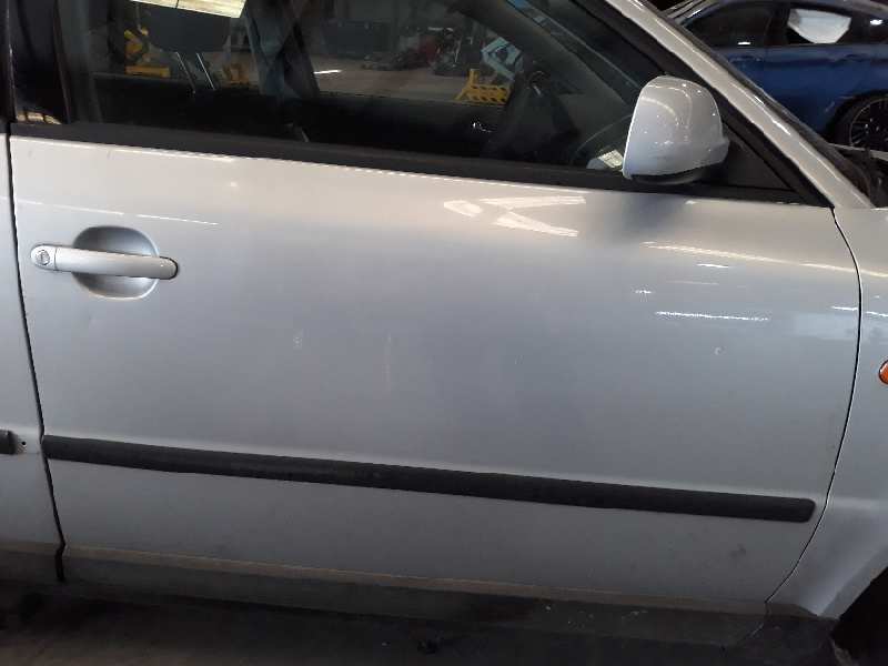 VOLKSWAGEN Passat B5 (1996-2005) Greičių dėžė (pavarų dėžė) 012300053X, 012300053X, DHW 19590101