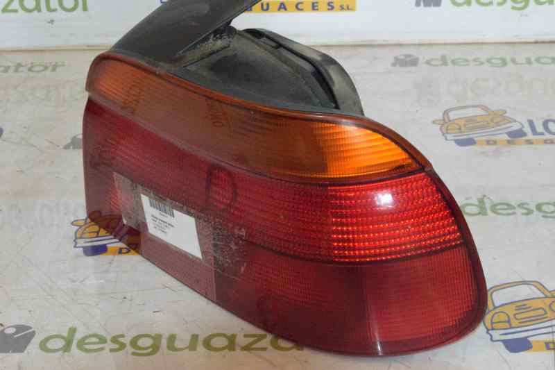 Pisca tras direito 256S3 63218363558 de Bmw 5 (e39) 2000-2003 170 CV - pieza usada