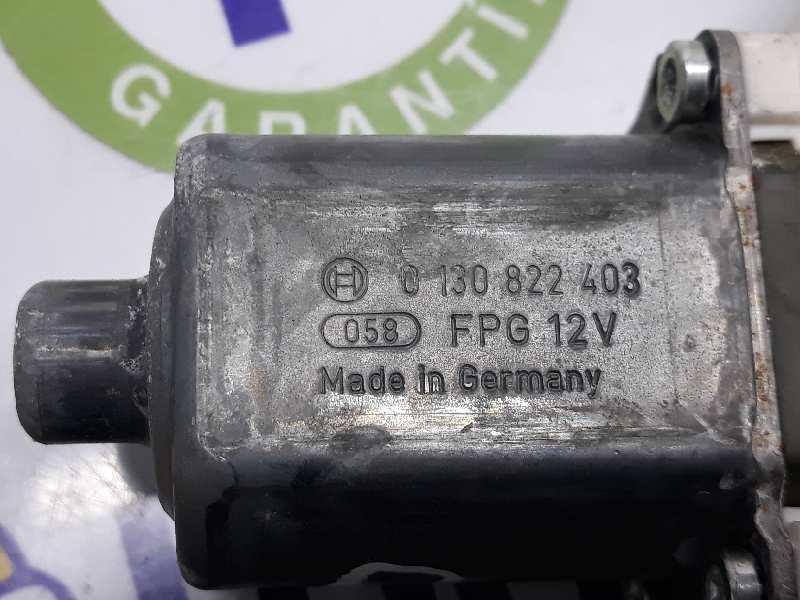 BMW 3 Series E90/E91/E92/E93 (2004-2013) Moteur de commande de vitre de porte avant droite 67627189232, 0130822403 19629527