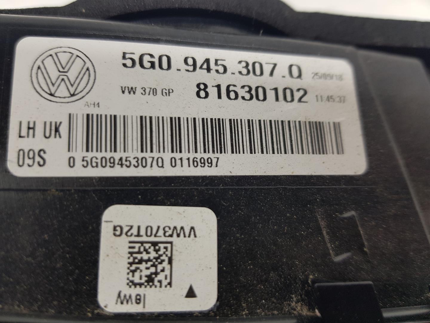 VOLKSWAGEN Golf 7 generation (2012-2024) Far stânga spate 5G0945307Q, 5G0945307Q 24140381