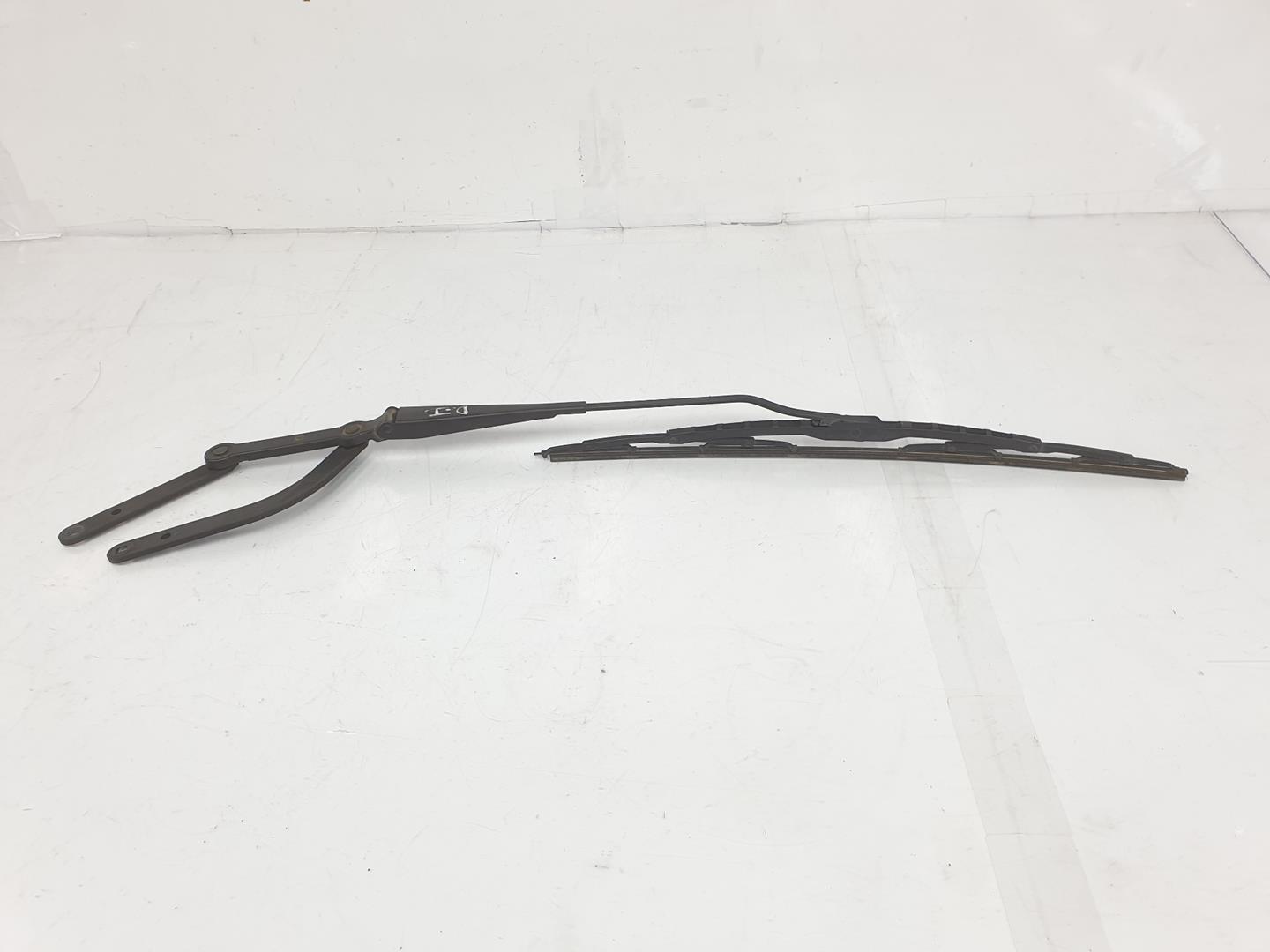 MERCEDES-BENZ C Coupe (CL203) Front Wiper Arms A2038200544, A2038200544 19821313