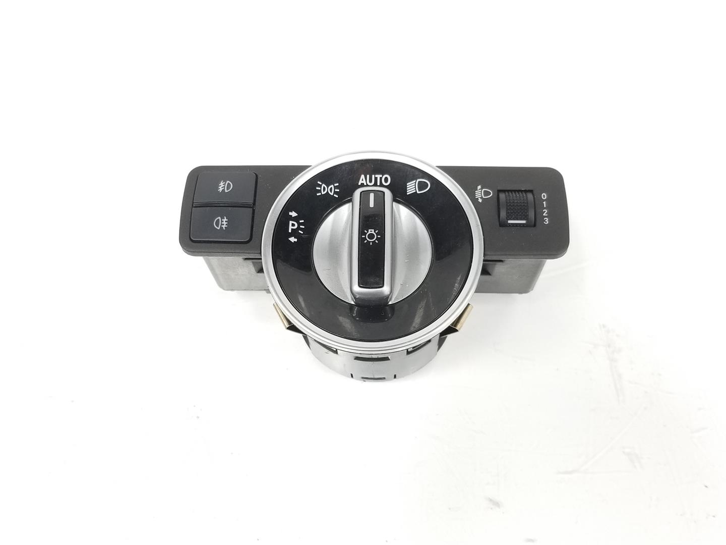 MERCEDES-BENZ GLK-Class X204 (2008-2015) Headlight Switch Control Unit A2049053003,A2049053003 19762482