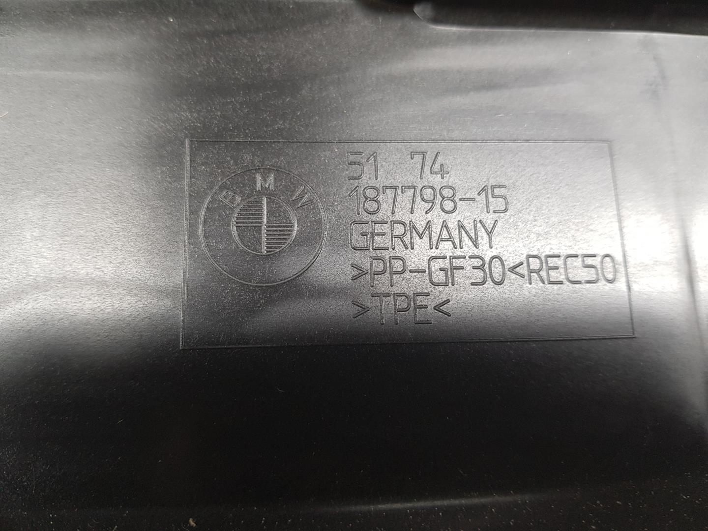 BMW X1 F48/F49 (2015-2023) Воздухозаборная труба 51747374197, 51747374197 24137147