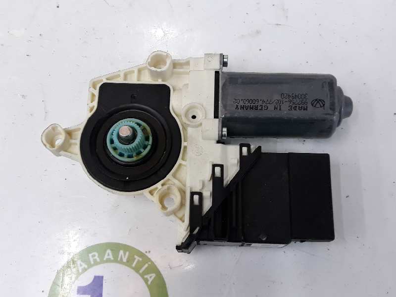 VOLKSWAGEN Golf 6 generation (2008-2015) Motor de control geam ușă  dreapta spate 5K0959704C, 5K0959704C 19578979