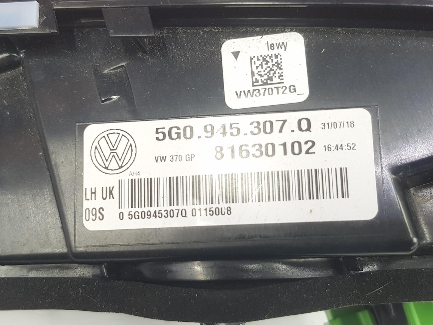 VOLKSWAGEN Golf 7 generation (2012-2024) Far stânga spate 5G0945307Q, 5G0945307Q 24137723