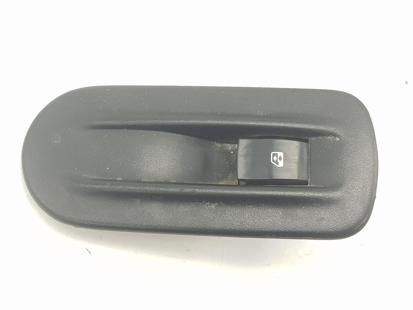 RENAULT Master 2 generation (1997-2010) Кнопка стеклоподъемника передней правой двери 8200242600, 8200242600 24133719