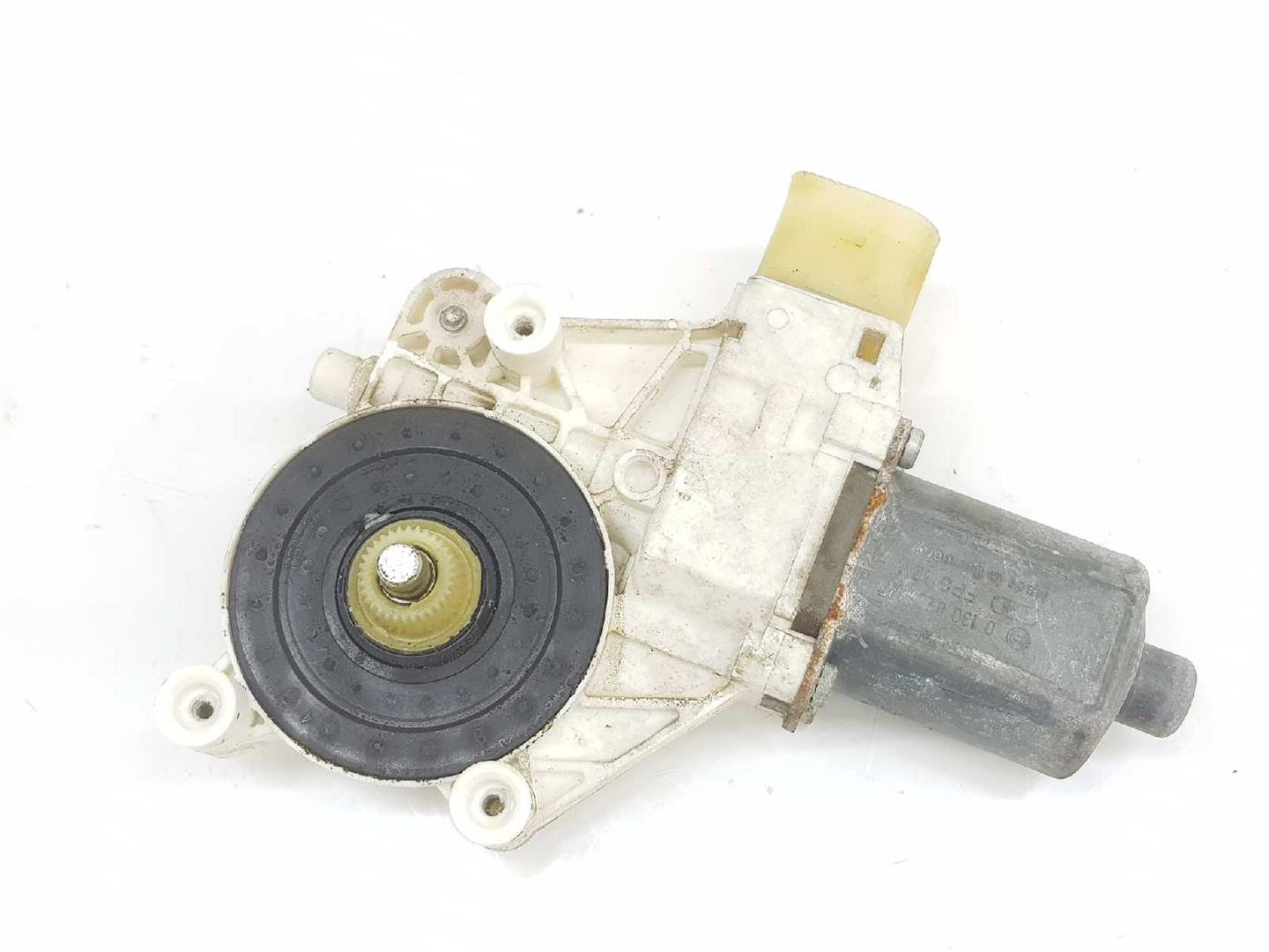 BMW 1 Series E81/E82/E87/E88 (2004-2013) Front Right Door Window Control Motor 67626927028, 0130822227 19738818