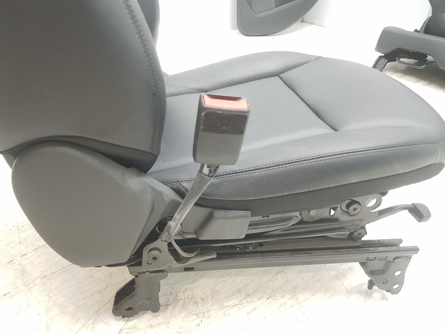 MERCEDES-BENZ B-Class W246 (2011-2020) Seats JUEGOASIENTOSENCUERO,ASIENTOSENCUERONEGRO,MANUALESYCONPANELES 19937698