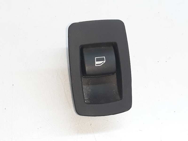 BMW 1 Series E81/E82/E87/E88 (2004-2013) Rear Right Door Window Control Switch 6945874, 61316945874 19659447