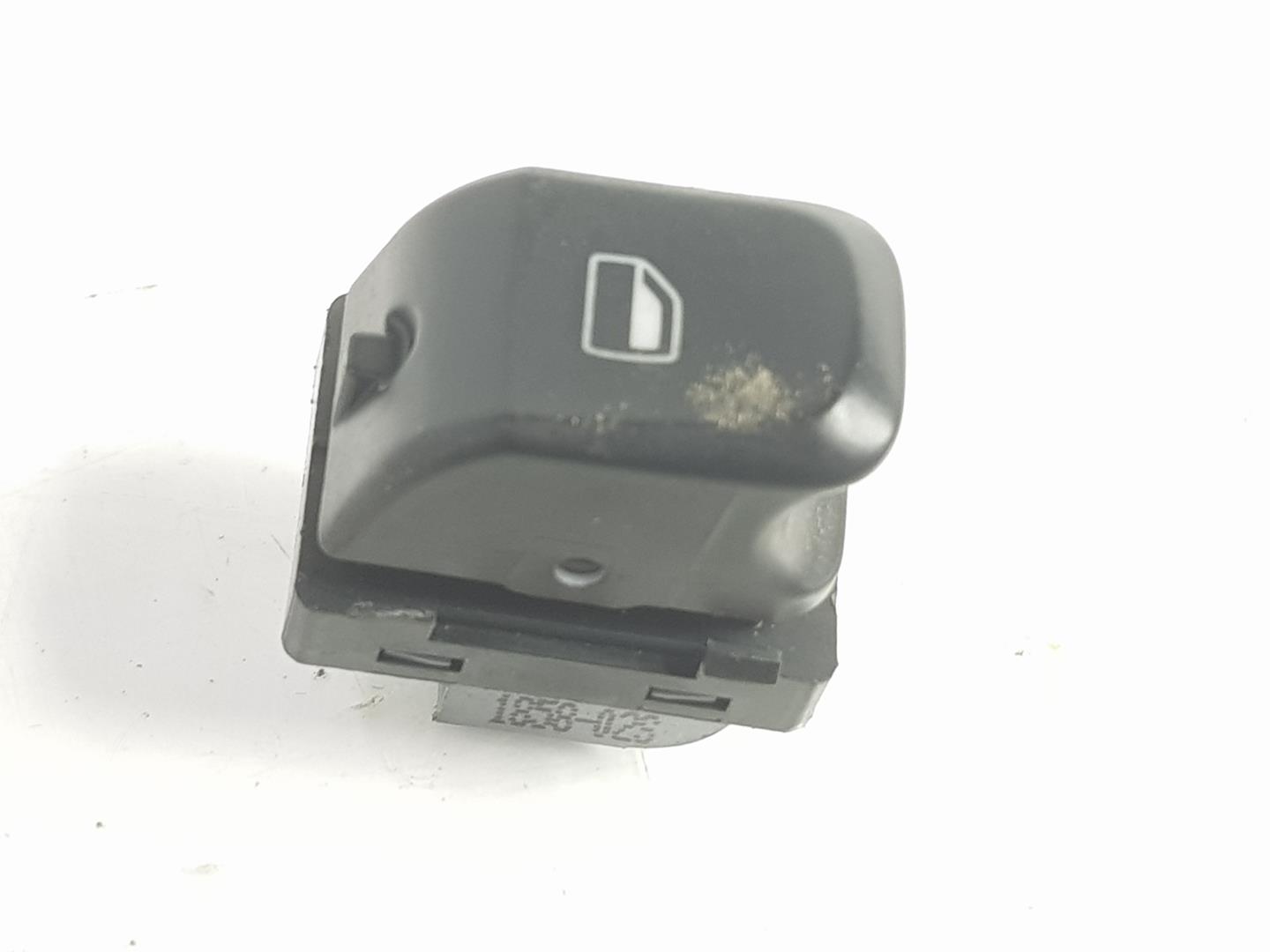 AUDI A4 B8/8K (2011-2016) Кнопка стеклоподъемника задней правой двери 8K0959855A, 8K0959855A 24117714