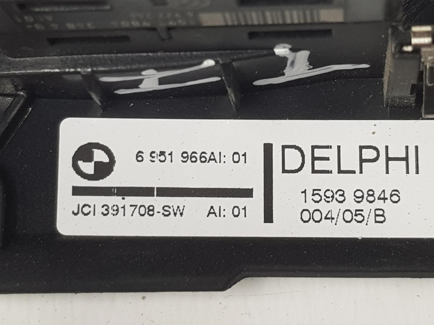 BMW 5 Series E60/E61 (2003-2010) Comutator de control geam ușă  dreapta spate 61316951966, 6951966 19835719