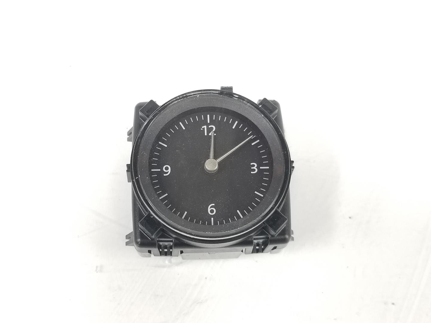 VOLKSWAGEN Passat B8 (2014-2023) Интериорен часовник 3G0919204C, 3G0919204C 19919512