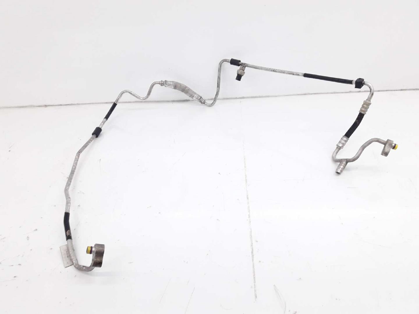 BMW 3 Series E90/E91/E92/E93 (2004-2013) Труба шланга охолоджуючої рідини 64539151733,9151733 24086343