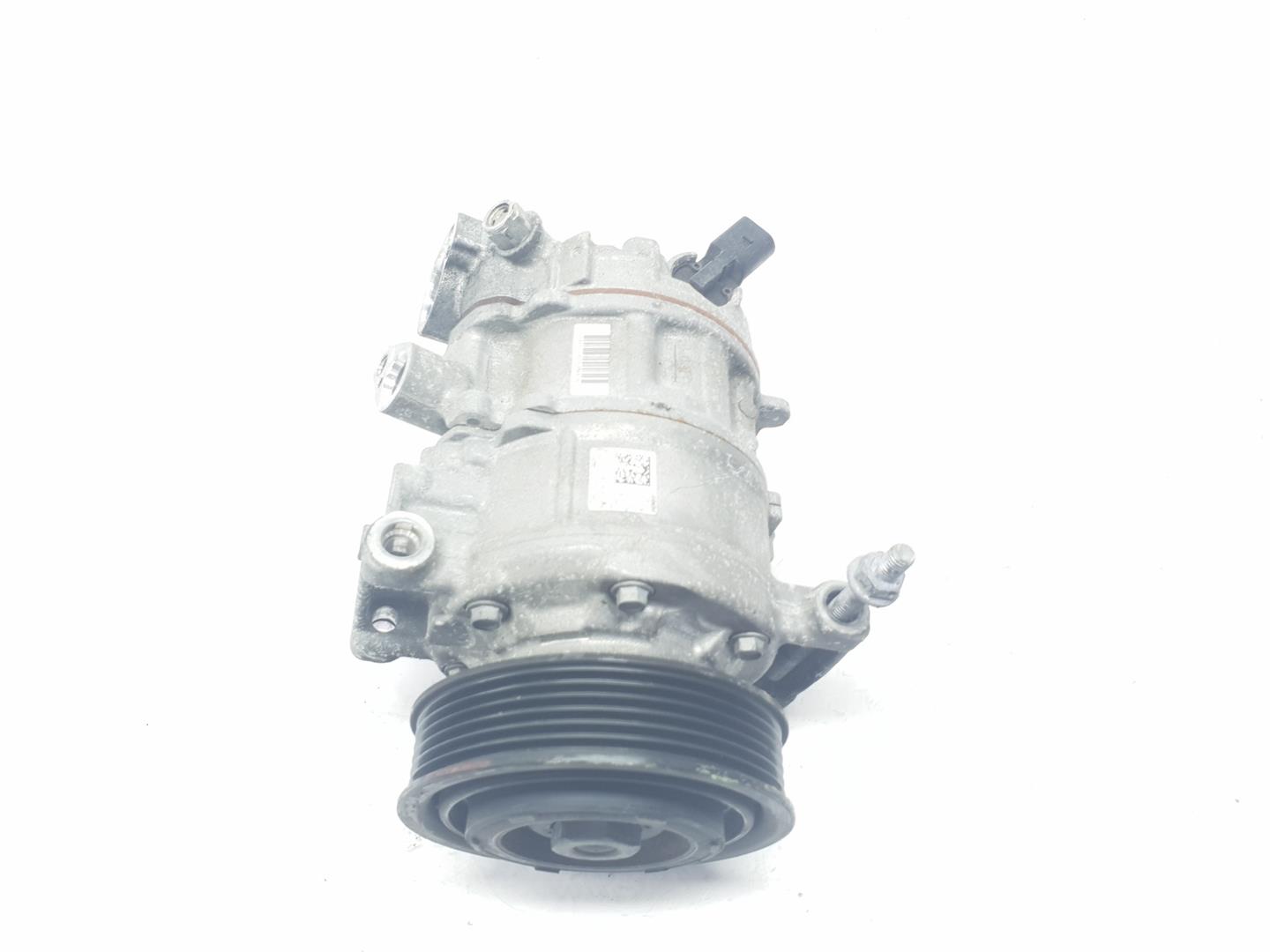 AUDI A4 B9/8W (2015-2024) Air Condition Pump 8W5816803, 8W5816803 24240995