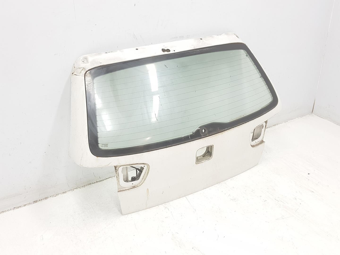 SEAT Ibiza 2 generation (1993-2002) Крышка багажника 6K6827025D,6K6827025D,COLORBLANCOCANDYB9A 24219856