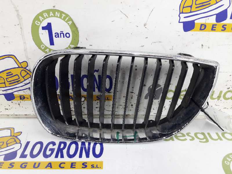 BMW 1 Series E81/E82/E87/E88 (2004-2013) Priekinės dešinės grotelės 51137128613,7128613,51137128613 19620008