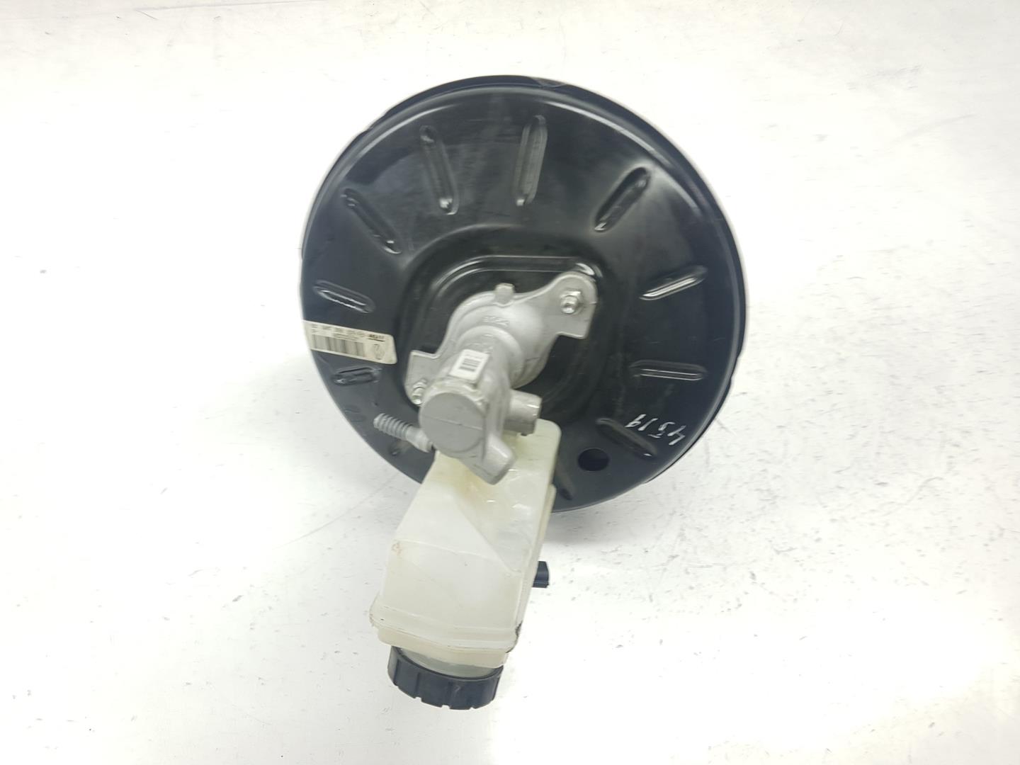 RENAULT Clio 4 generation (2012-2020) Brake Servo Booster 472109056R, 472109056R 23799678