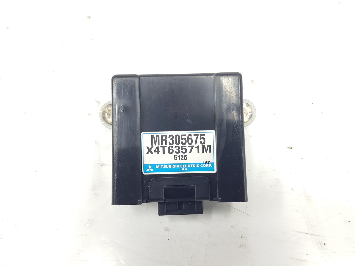 MITSUBISHI Pajero 3 generation (1999-2006) Other Control Units MR305675, MR305675 19817795