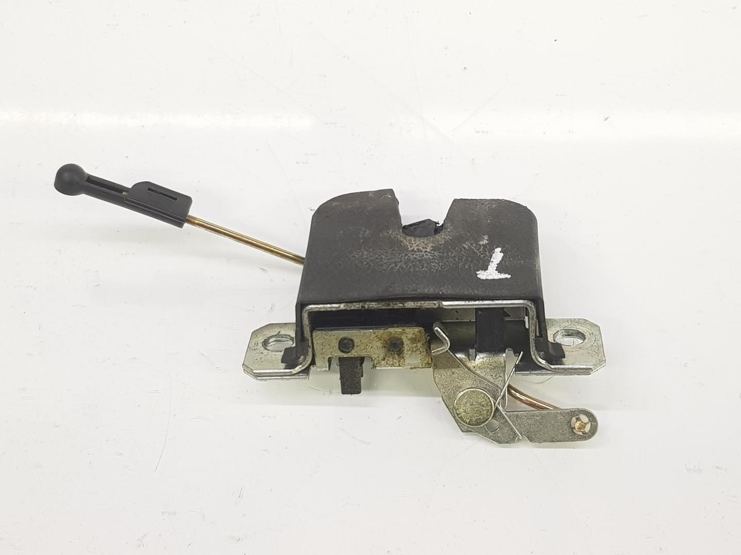 SEAT Cordoba 2 generation (1999-2009) Tailgate Boot Lock 6L6827505A, 6L6827505A 19862220