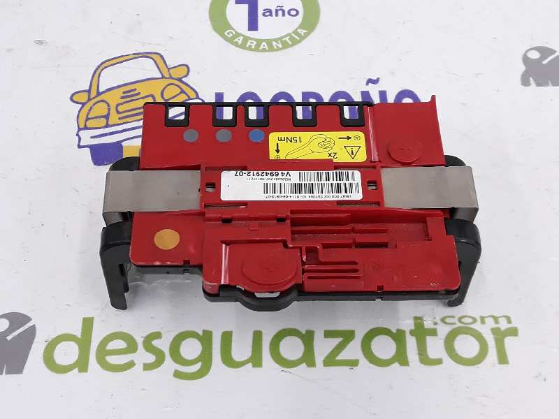 BMW 3 Series E90/E91/E92/E93 (2004-2013) Fuse Box 61146942912, 6942912, 61146971370 19626209