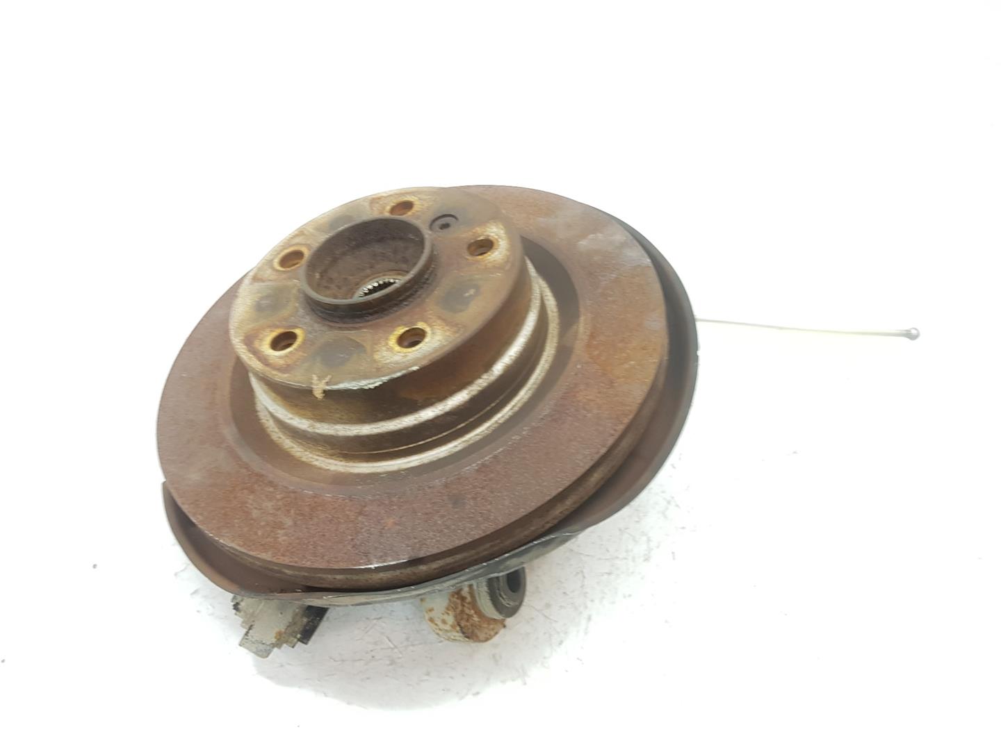 BMW 3 Series E90/E91/E92/E93 (2004-2013) Rear Left Wheel Hub 33326774809, 33326774809 21335465