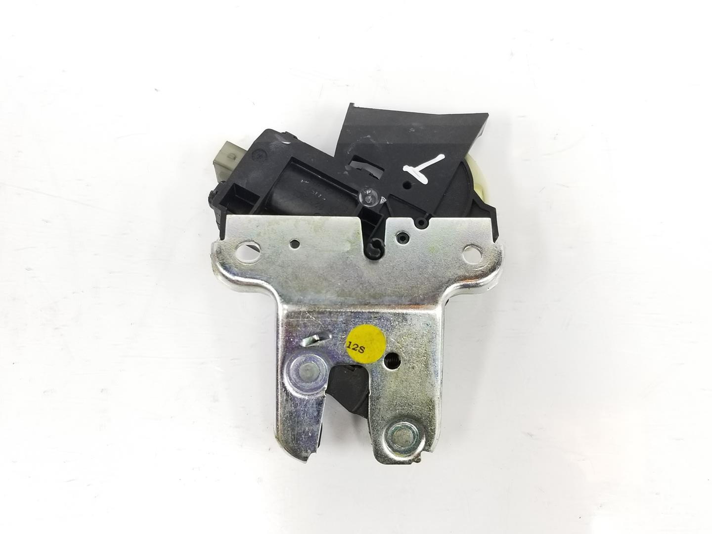 AUDI A4 B7/8E (2004-2008) Tailgate Boot Lock 4F5827505D, 4F5827505D 19934942