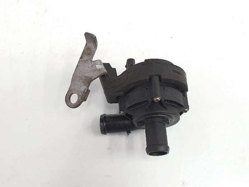 VOLKSWAGEN Golf 7 generation (2012-2024) Motor de circulație a apei 5Q0965567J, 5Q0965567J 19744067