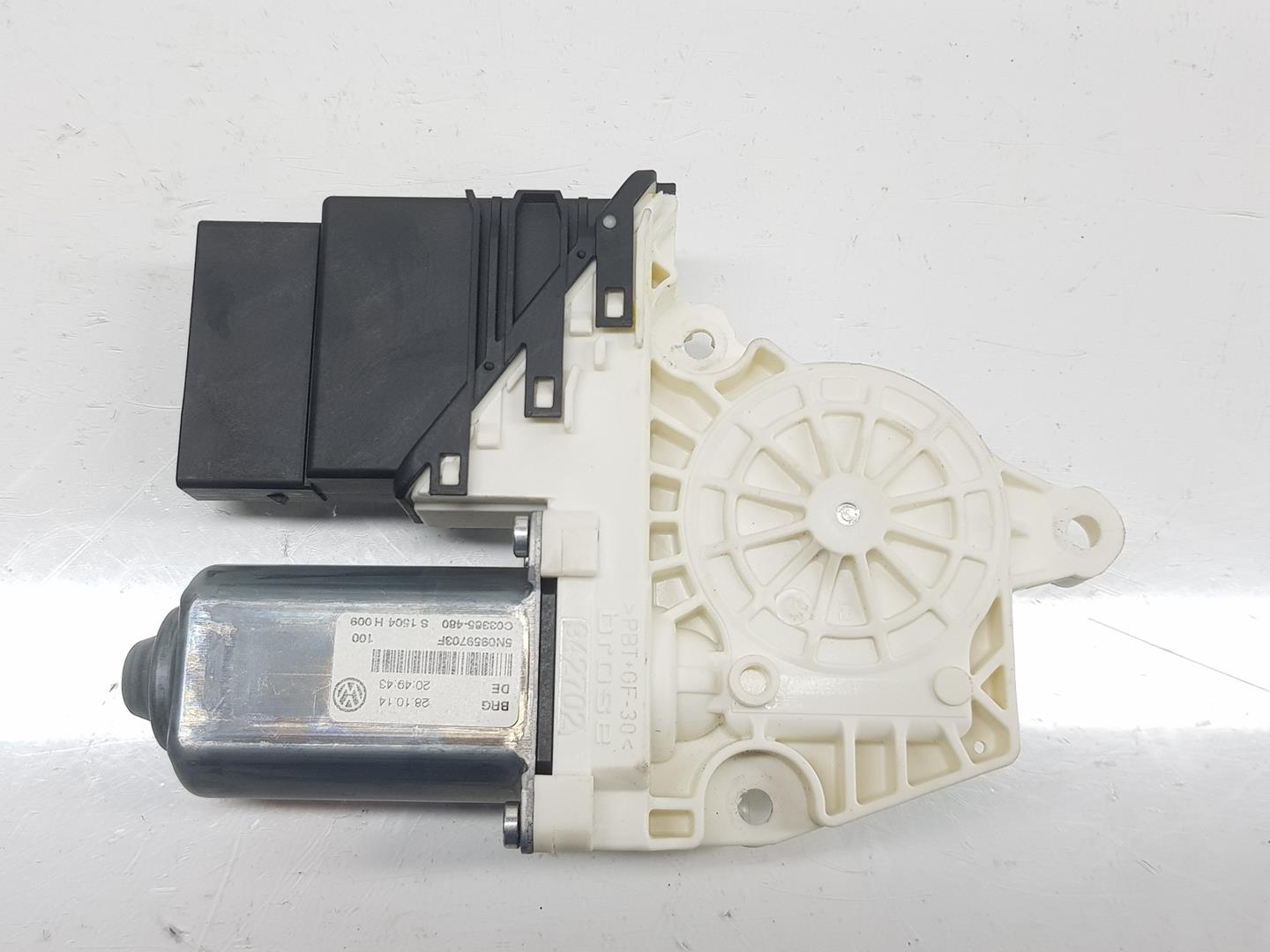 VOLKSWAGEN Tiguan 1 generation (2007-2017) Rear Left Door Window Control Motor 5N0959703F, 5N0959703F, SOLAMENTEELMOTOR 19731548