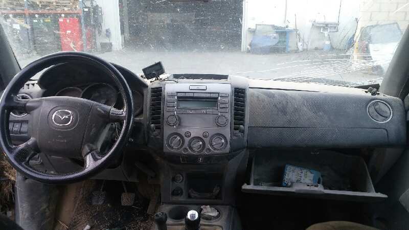 MAZDA BT-50 1 generation (2006-2011) Кнопка стеклоподъемника задней правой двери UR5666370,UR5666370,0967TH7 23777233