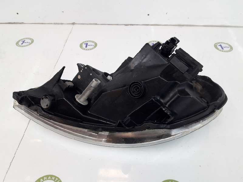 RENAULT Trafic 2 generation (2001-2015) Front Right Headlight 8200701356, 93859830, 8200701353 19645100