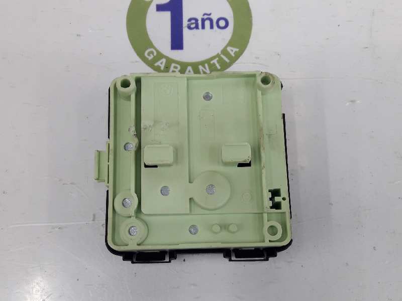 BMW X3 E83 (2003-2010) Fuse Box 6928945, 61136928945 19649211