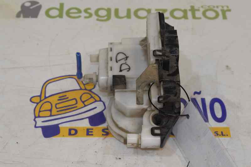 VOLKSWAGEN Transporter T4 (1990-2003) Serrure de porte avant droite 1HM862154 19557857